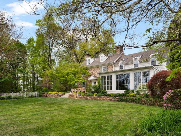 465 E State Street, Doylestown PA 18901