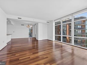 8220 Crestwood Heights 1517, Tysons VA 22102