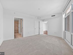 8220 Crestwood Heights 1517, Tysons VA 22102