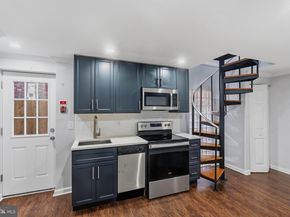 335 S 12TH Street 1B, Philadelphia PA 19107