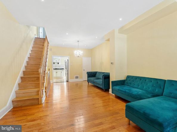 2251 S Hemberger Street, Philadelphia PA 19145