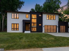 1002 Avery Court SW, Vienna VA 22180
