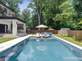 1002 Avery Court SW, Vienna VA 22180