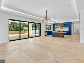 1002 Avery Court SW, Vienna VA 22180