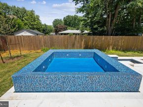 1002 Avery Court SW, Vienna VA 22180