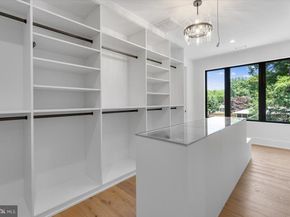 1002 Avery Court SW, Vienna VA 22180