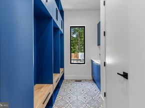 1002 Avery Court SW, Vienna VA 22180