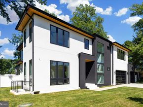 1002 Avery Court SW, Vienna VA 22180