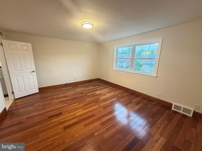 7553 Battersby Street, Philadelphia PA 19152