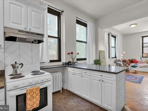 250 S 13TH Street 1D, Philadelphia PA 19107