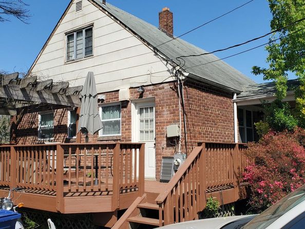2945 Irvington Road, Falls Church VA 22042