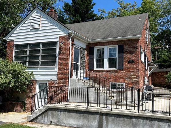 1301 N Kirkwood, Arlington VA 22201