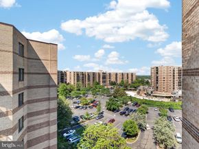 8360 Greensboro Drive 926, Mclean VA 22102