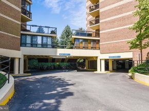 8360 Greensboro Drive 926, Mclean VA 22102