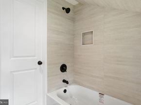 7 Wildflower Road, Levittown PA 19057
