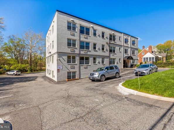 7630 Tomlinson Avenue 38, Cabin John MD 20818
