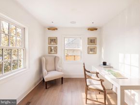 1704 Russell Road, Alexandria VA 22301