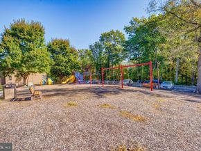 11252 Chestnut Grove Square 26, Reston VA 20190