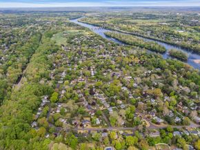 16 Glenolden Road, Yardley PA 19067