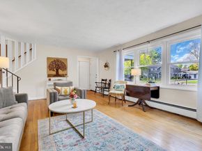 16 Glenolden Road, Yardley PA 19067