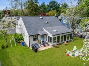 16 Glenolden Road, Yardley PA 19067