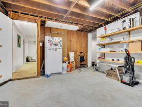 16 Glenolden Road, Yardley PA 19067
