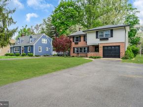 16 Glenolden Road, Yardley PA 19067