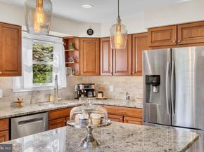 16 Glenolden Road, Yardley PA 19067