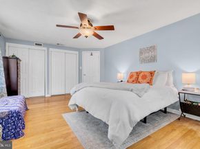 16 Glenolden Road, Yardley PA 19067