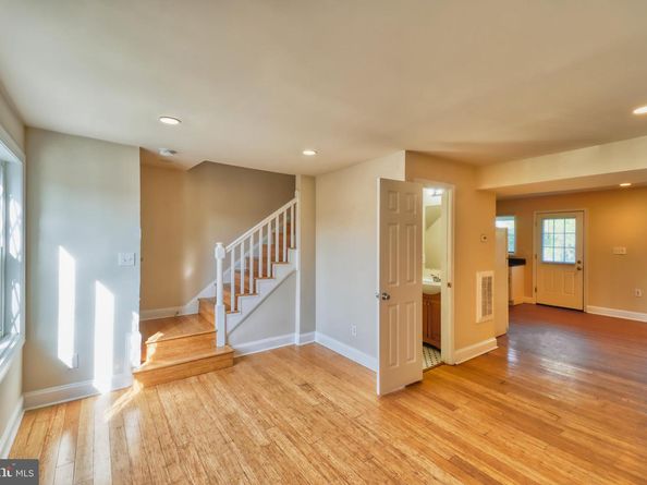 521 Foxhall Place SE, Washington DC 20032