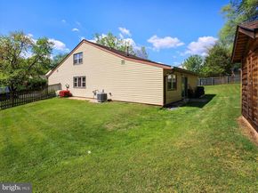 20 Running Brook Lane, Sterling VA 20164