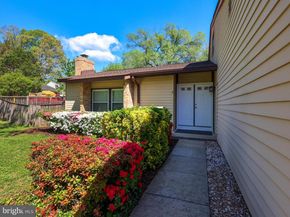 20 Running Brook Lane, Sterling VA 20164