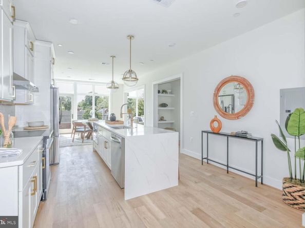 4347 Harrison Street NW PENTHOUSE SEVEN, Washington DC 20015