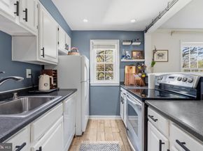 708 S Arlington Mill Drive 14304, Arlington VA 22204