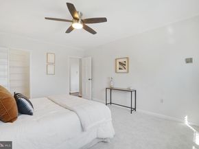 1300 S Arlington Ridge Road 718, Arlington VA 22202
