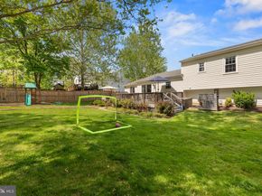 1315 Bayshire Lane, Herndon VA 20170