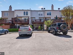 917 Rolfe Place, Alexandria VA 22314
