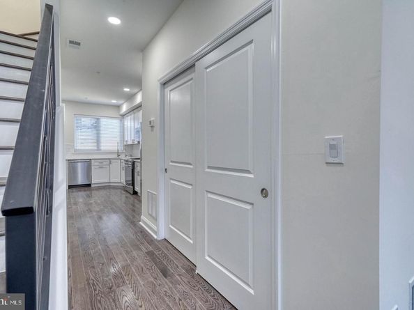 1211 Peters Street, Philadelphia PA 19147