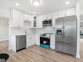 6687 Pickwick Court, Bensalem PA 19020