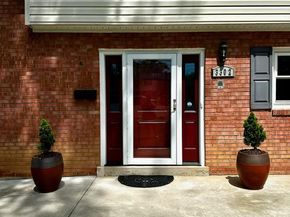 3302 Chicamuxen Court, Falls Church VA 22041