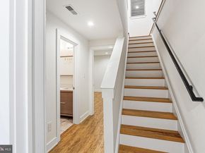 1527 N 7TH Street 1, Philadelphia PA 19122