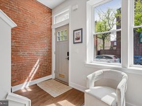 527 Christian Street, Philadelphia PA 19147