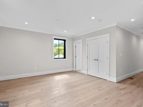 3713 R St NW, Washington DC 20007