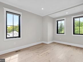 3713 R St NW, Washington DC 20007