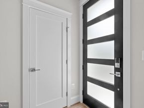 3713 R St NW, Washington DC 20007