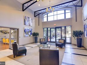 1021 N Garfield Street 132, Arlington VA 22201