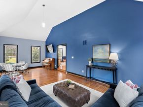 10317 Brittenford Drive, Vienna VA 22182