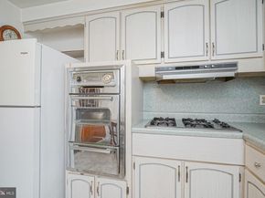 8828 Fairfield Street, Philadelphia PA 19152