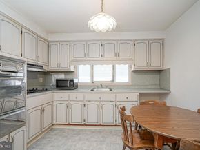 8828 Fairfield Street, Philadelphia PA 19152