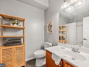 4854 Eisenhower Avenue 157, Alexandria VA 22304